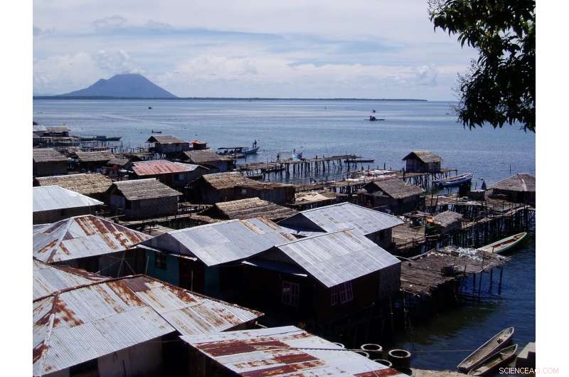 Climate Change Accelerates Language Loss on Sulawesi’s Coast