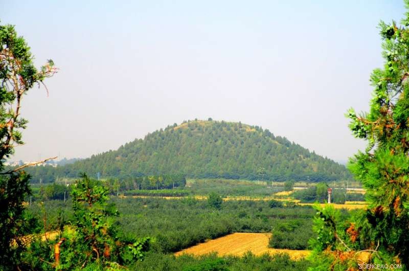 Unveiling the Qin Mausoleum: Chinese Pyramids, Terracotta Warriors, and Star‑Aligned Architecture