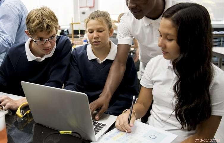 How Parents Can Guide Teens to Build and Sustain Strong Friendships