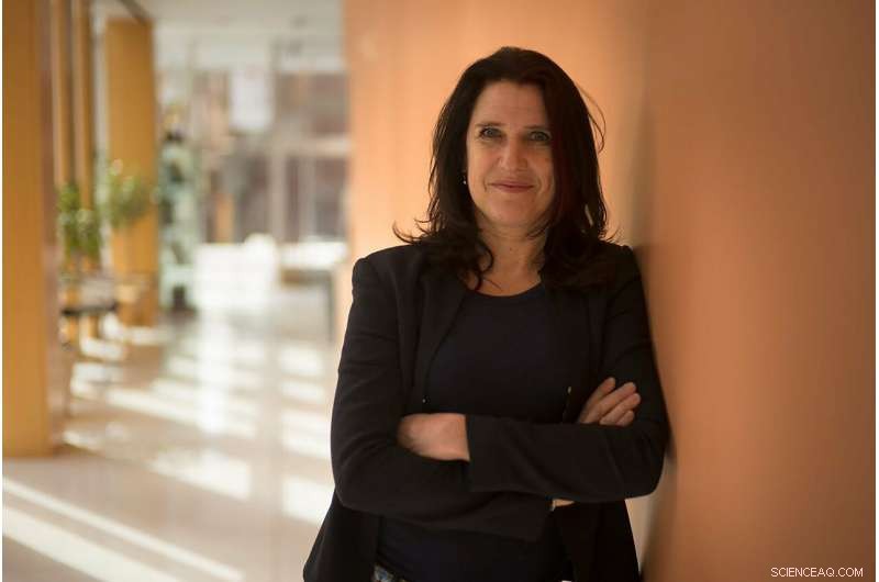 New Study Highlights Need for Innovative Communication in Post‑Normal Science