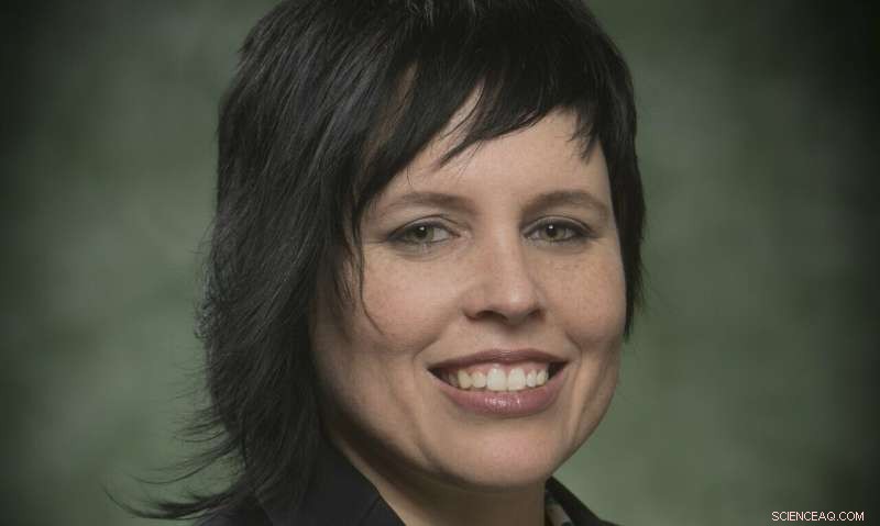 Unmasking the  Cop Voice : Jay‑Z & Public Enemy Expose Police Tactics Targeting People of Color