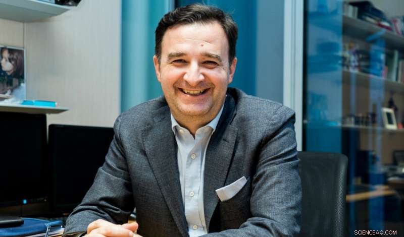 Why Featuring Guest Artists Drives Greater Hit Success