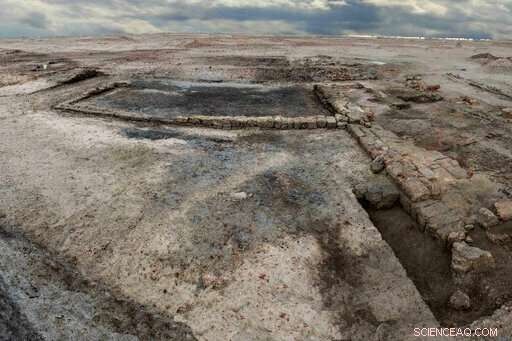 Archaeologists Uncover Ptolemaic Shipbuilding Workshop in Egypt s Sinai Peninsula