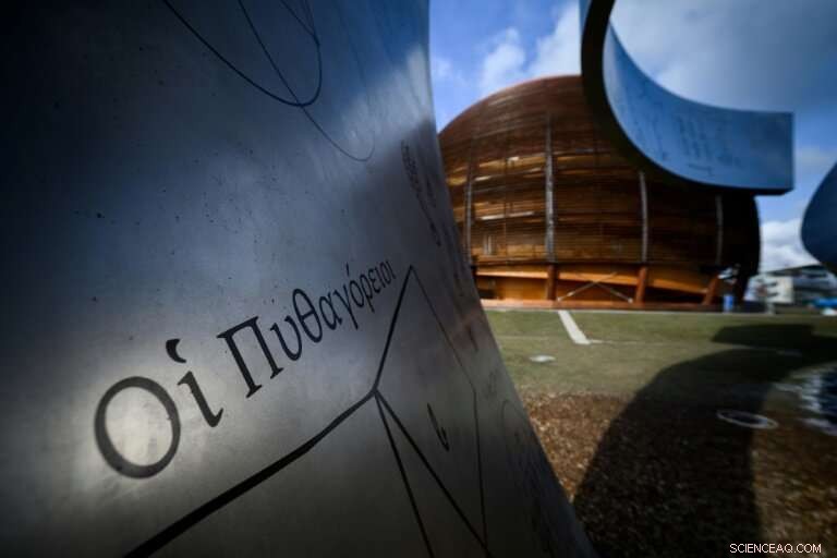 CERN Terminates Collaboration with Scientist Over Controversial Gender Remarks