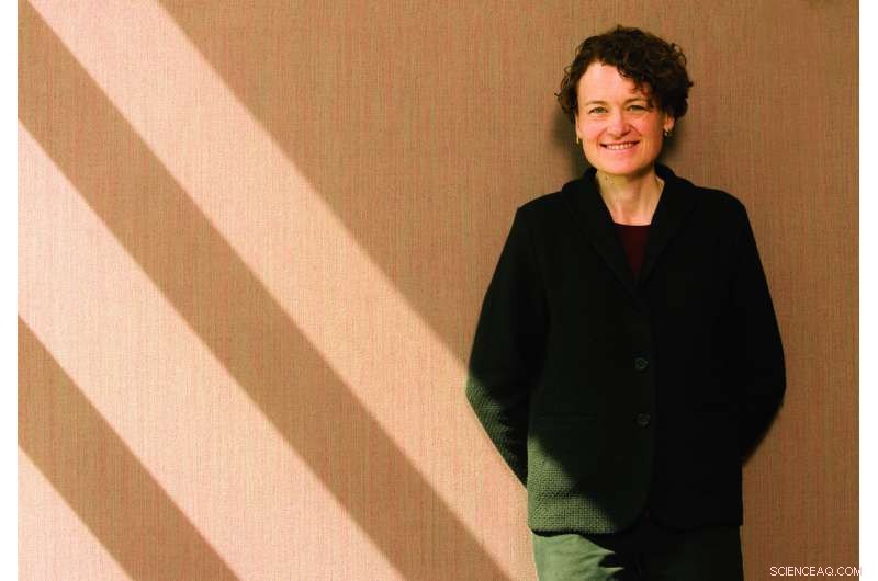 Formal vs. Informal Collaborations: How Fire Department Partnerships Affect Property Damage and Casualty Outcomes