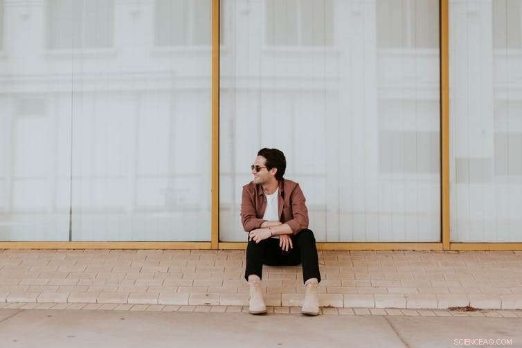 How Traditional Masculinity Keeps English-Speaking Men from Learning New Languages