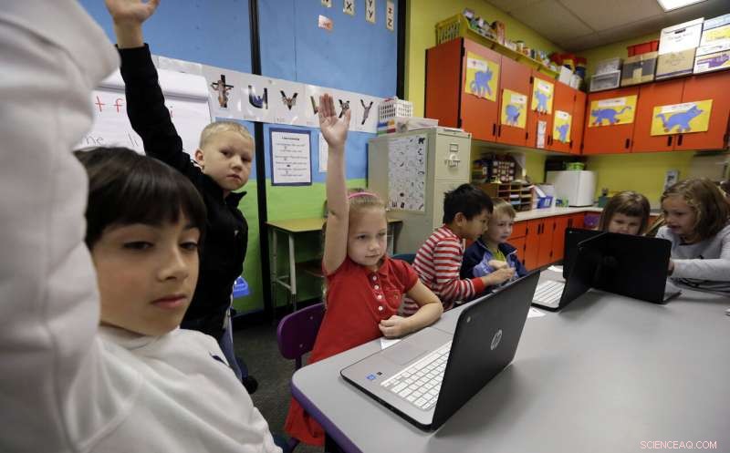 Girls Surpass Boys in Tech and Engineering Skills, Even Without Formal Classes