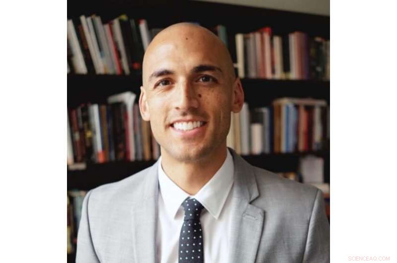 How Chicago Street Gangs Harness Social Media: Insights from a Sociologist