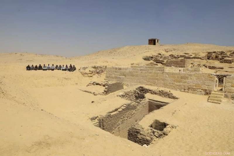Ancient Cemetery Discovered Near Giza Pyramids, Housing Old Kingdom Tombs