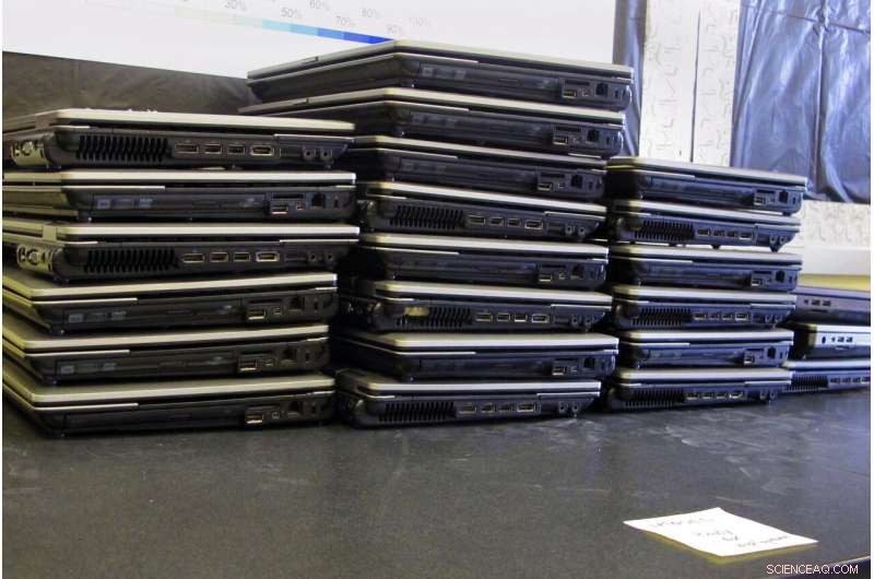 Student Tech Teams Maintain School Devices and Support Teachers