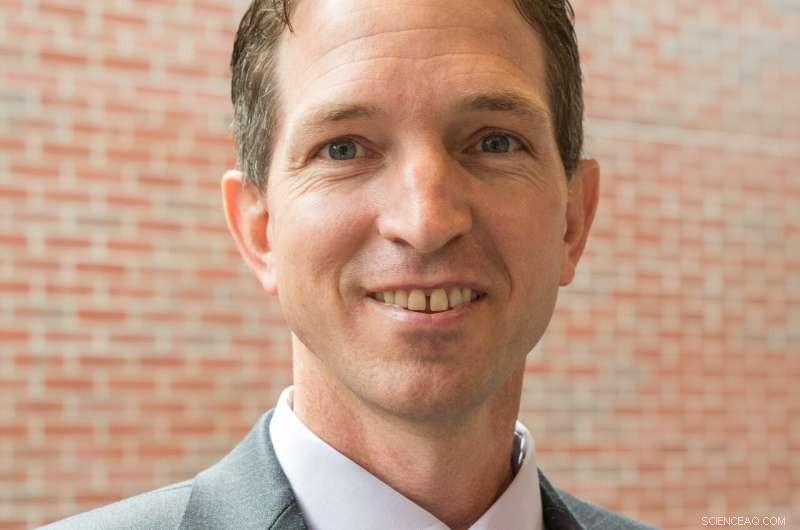 Study Reveals Key Personal Factors Driving CEOs to Leave Companies