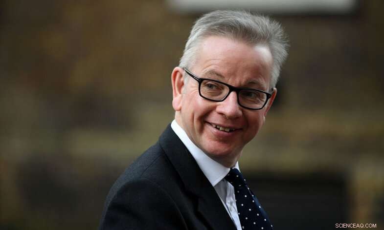 Study Finds No Evidence Public Is Fed Up With Experts