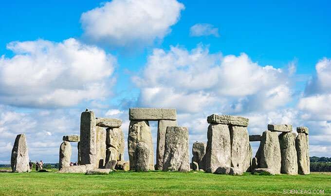 New Research Suggests Lard Greased Stonehenge Transport Sledges