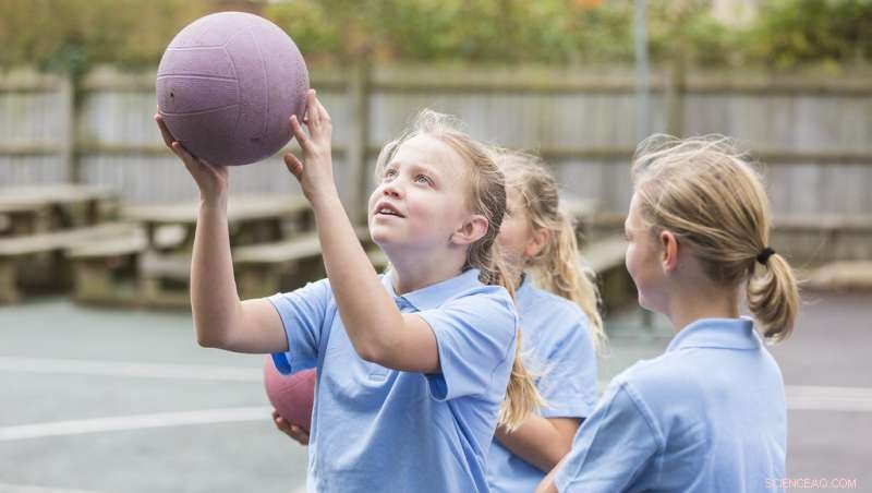 Study Reveals Significant Socioeconomic Gap in Extra-Curricular Participation
