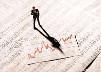 Study Reveals Conservatives Excel as Long-Term Investors