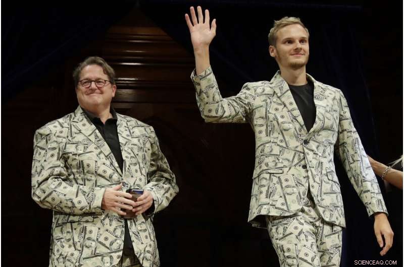 Surgeon Training and Unconventional Research Awarded at 2019 Ig Nobel Ceremony