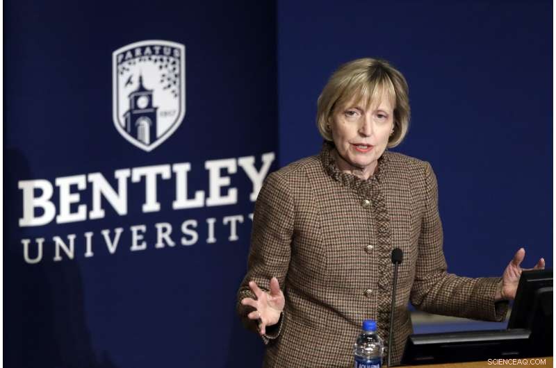 U.S. Universities Report Declining Enrollment of Chinese Students