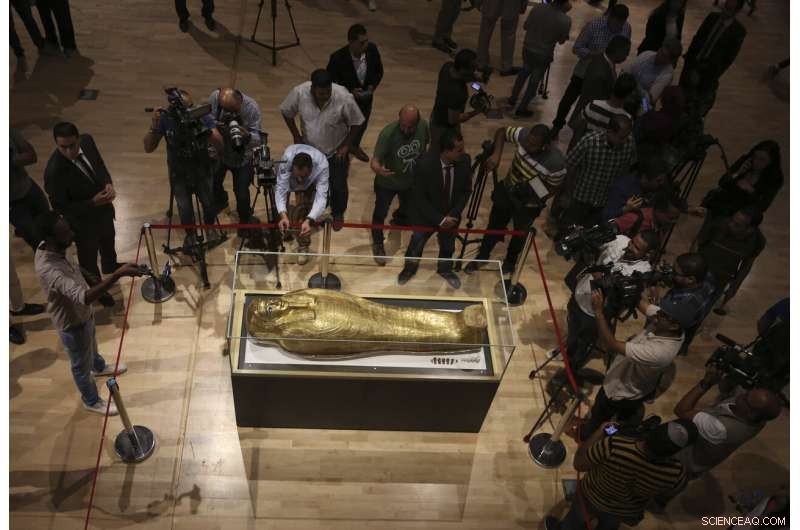Egypt Restores Gilded Coffin of Ptolemaic Priest to National Museum After Return from New York