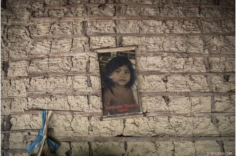 Amazon Tembe Tribe: How Arrows and Smartphones Shape Daily Life