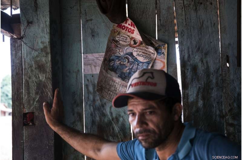 Amazon Tembe Tribe: How Arrows and Smartphones Shape Daily Life