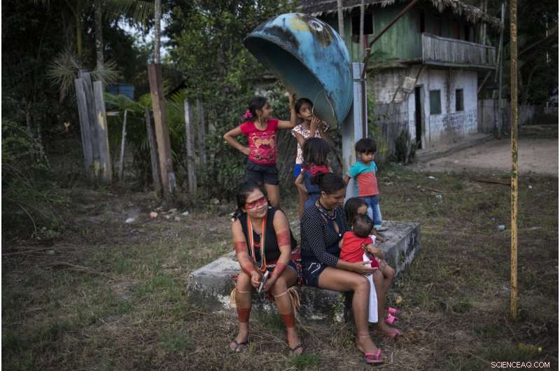 Amazon Tembe Tribe: How Arrows and Smartphones Shape Daily Life