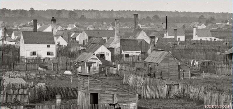 Between Bondage and Freedom: Life in Civil War Refugee Camps for Freedmen