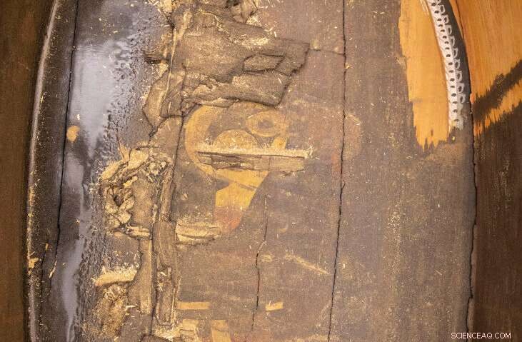 Ancient 3,000-Year-Old Coffin Reveals Deity Painting – Archaeologists Uncover Sacred Artwork