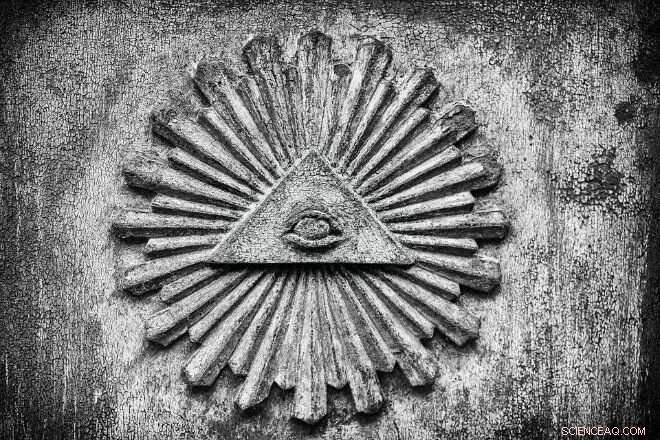 How Conspiracy Theories Amplify Far‑Right Radicalization