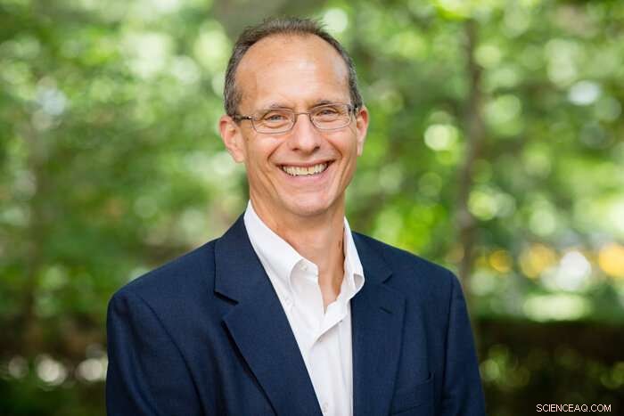 The Hidden Cost of No Paid Sick Leave: How the U.S. Is Vulnerable to Global Health Crises