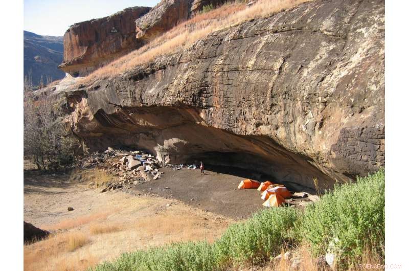 New Study Reveals Ostrich Eggshell Beads as Cultural Exchange for 30,000 Years