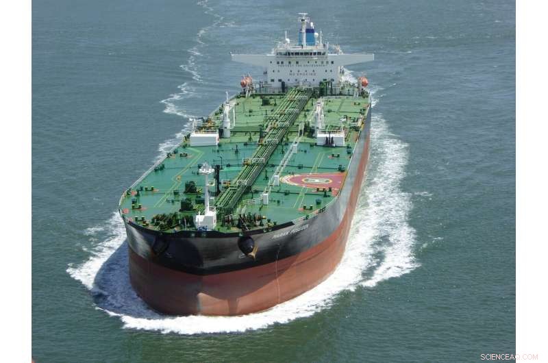 Piracy’s Impact on Small Persian Gulf Energy Exporters Surpasses That on Major Producers