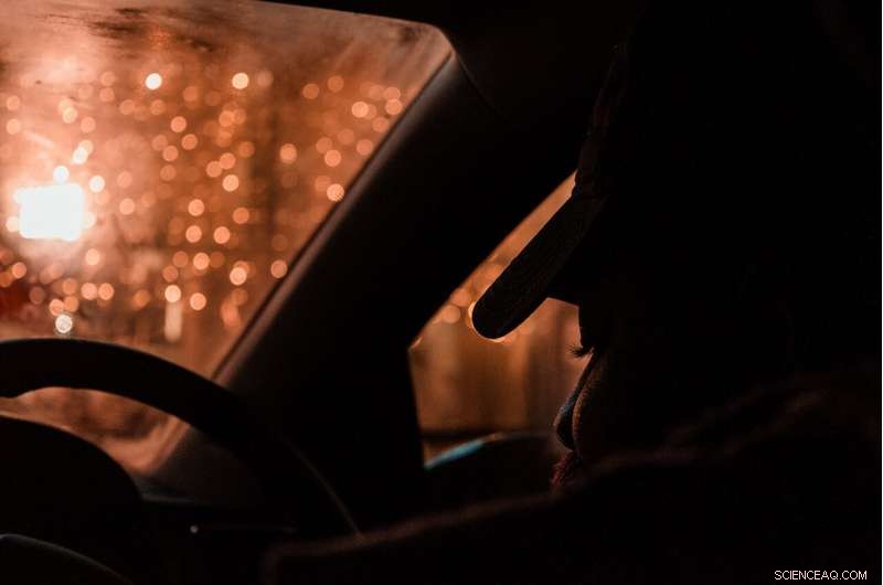 Nighttime Conditions Diminish Racial Bias in Traffic Stops, Study Finds