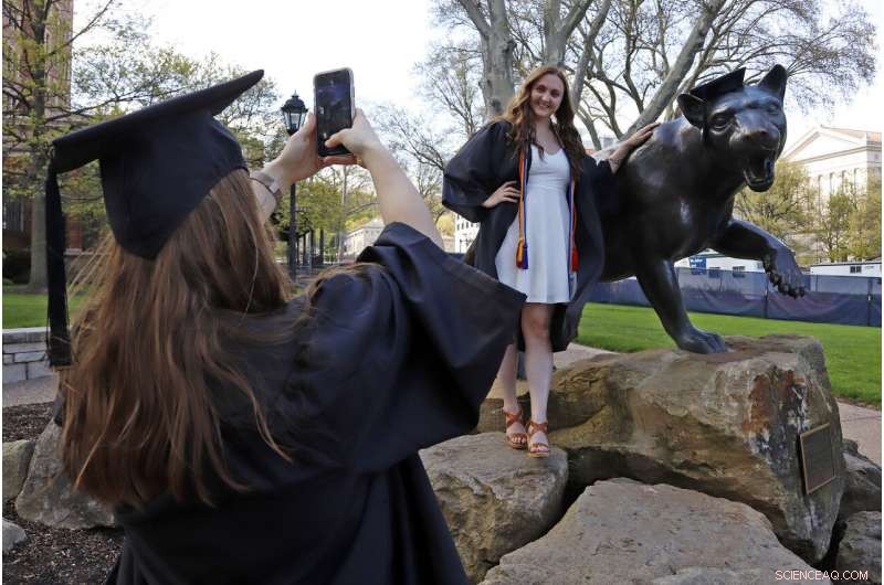 Virtual Commencements Keep the Spotlight on Celebrity Speakers