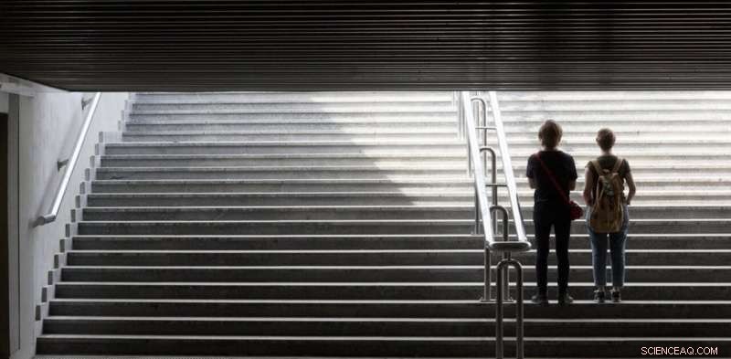 How a Declining Economy Impacts Relationships: Insights from a New Study