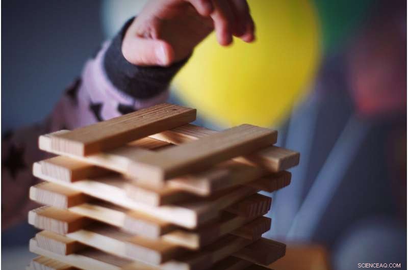 Teaching Kids About Lithium‑Ion Batteries with a Jenga‑Style Game