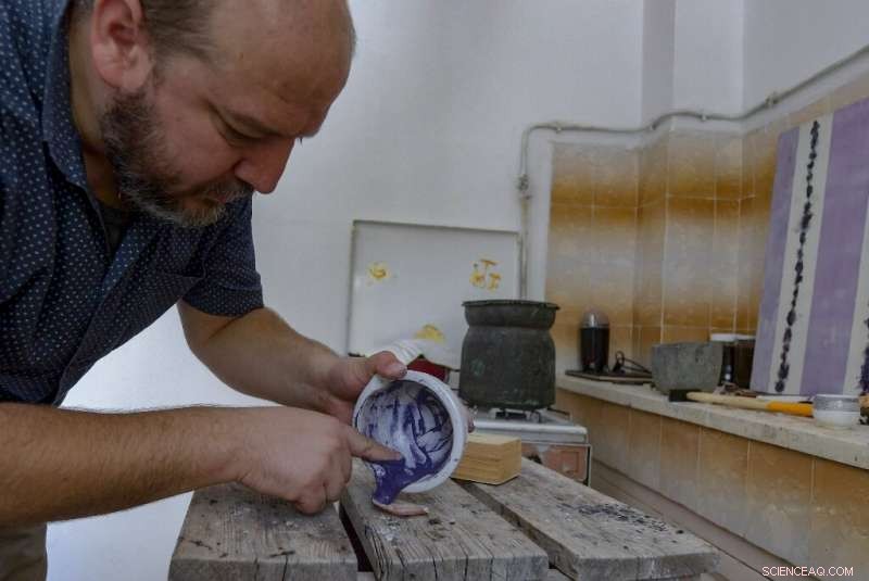 Reviving Tunisia’s Ancient Purple Dye: How a Modern Artisan Recreated a Royal Imperial Color