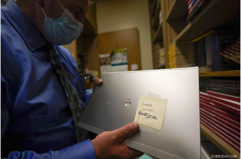 US Schools Face Laptop Shortage Ahead of Back‑to‑School Rush