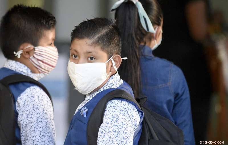 Online Learning Interrupted as Computer Glitches Stall Classes Nationwide