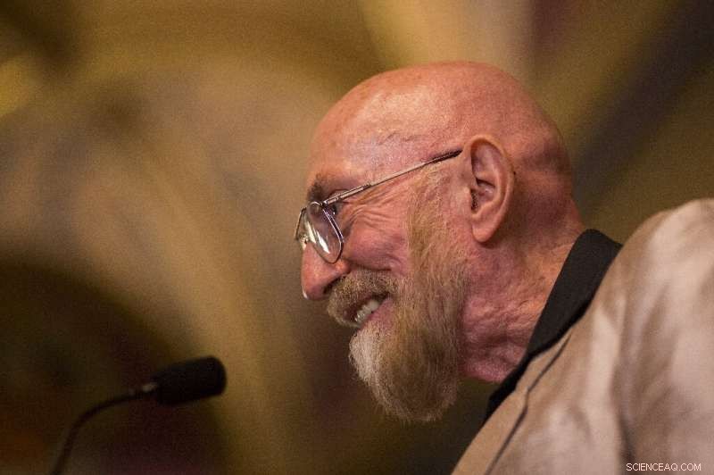 Do Nobel Prizes Reflect the Collaborative Nature of Modern Science?