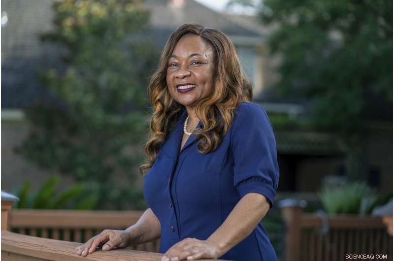 MacArthur Foundation Announces 21 New Genius Grant Fellows: Activists, Scientists, Authors