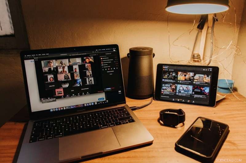 How Demographic Diversity Strengthens Bonds in Online Support Groups, New Study Shows