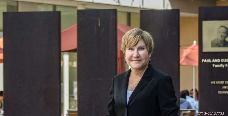 How Demographic Diversity Strengthens Bonds in Online Support Groups, New Study Shows