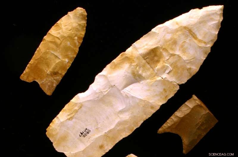 Clovis Era: 300‑Year Tool Production Revealed
