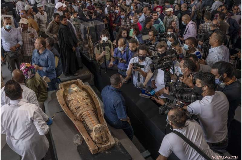 Egypt Uncovers 100+ Ancient Coffins and 40 Gilded Statues in Saqqara Necropolis