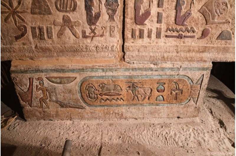 Scientists Reclaim Vibrant Pigments of 2,000-Year-Old Esna Temple Inscriptions
