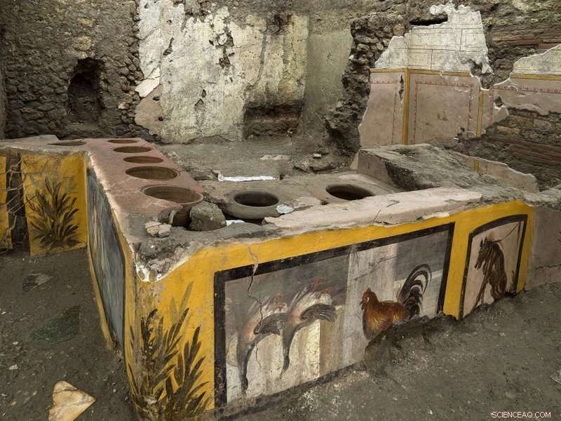 Pompeii Fast‑Food Discovery Unveils Ancient Roman Dining Favorites