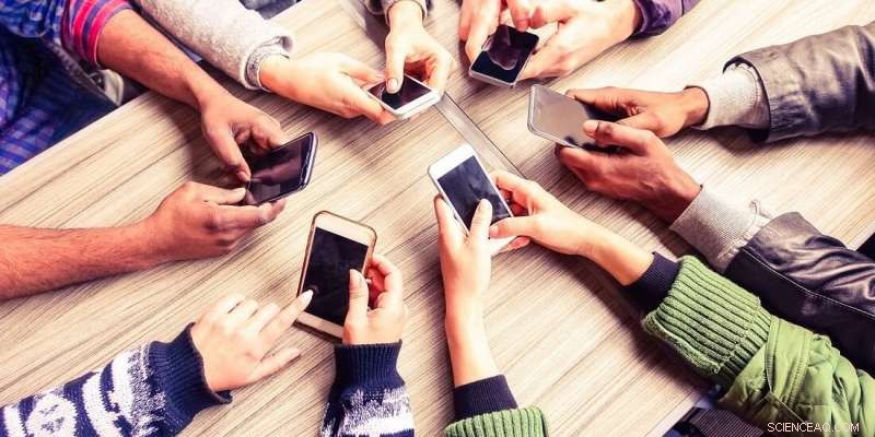 The Science Behind Café Smartphone Use: What Drives Our Digital Habits