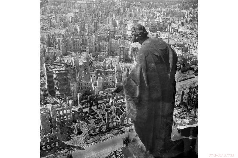 Urban Deserts: How Lockdowns Turned Cities Into Real-World Post-Apocalyptic Settings