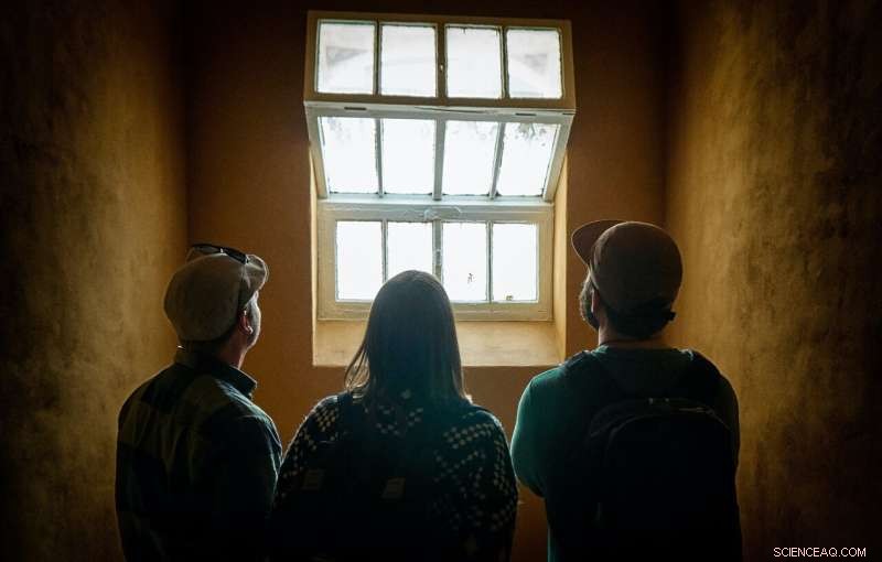 Pandemic Heightens Energy Hardship for Low‑Income Americans