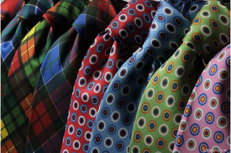 Digital Tags on Clothing Enhance Durability Trust and Consumer Confidence